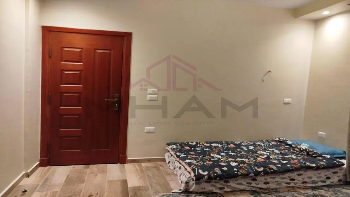 Ultra super apartment, first floor+ garden RTM