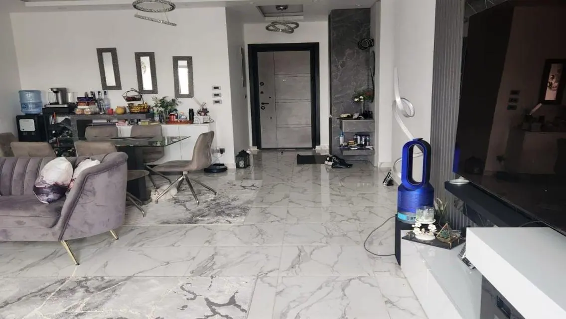 متاح للبيع في b8 مجموعه83 اميز مراحل مدينتي الترا