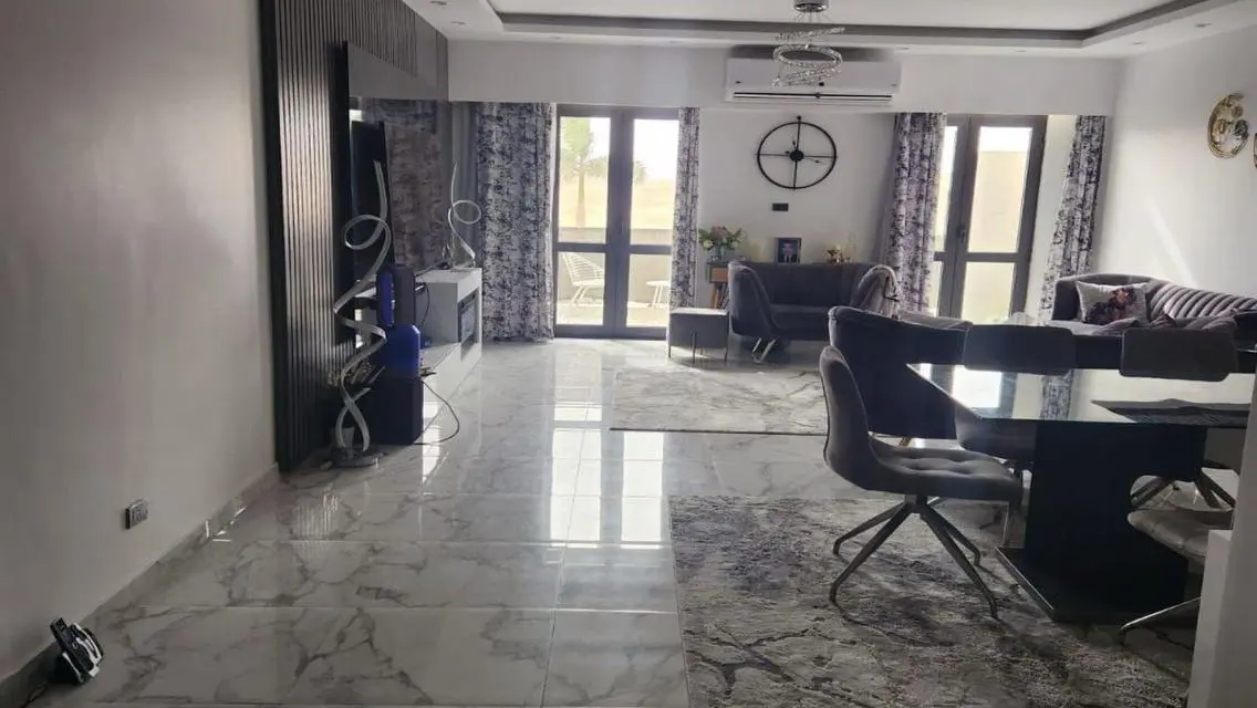 متاح للبيع في b8 مجموعه83 اميز مراحل مدينتي الترا