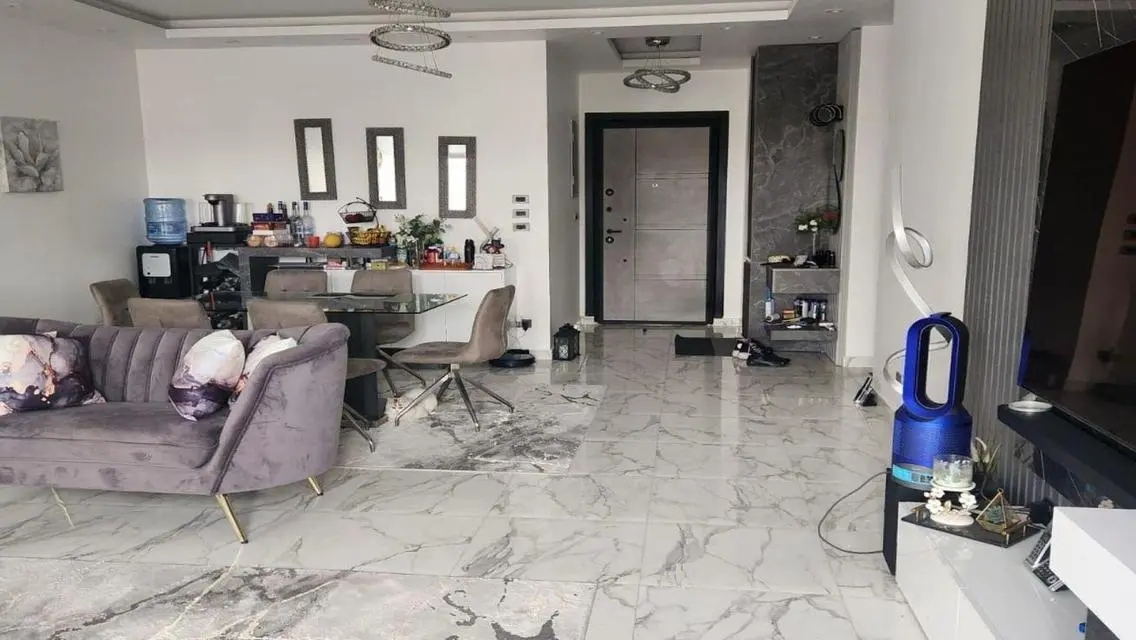 متاح للبيع في b8 مجموعه83 اميز مراحل مدينتي الترا