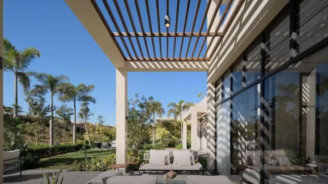 400m Villa near Mall of Egypt+2 million DP over 8y