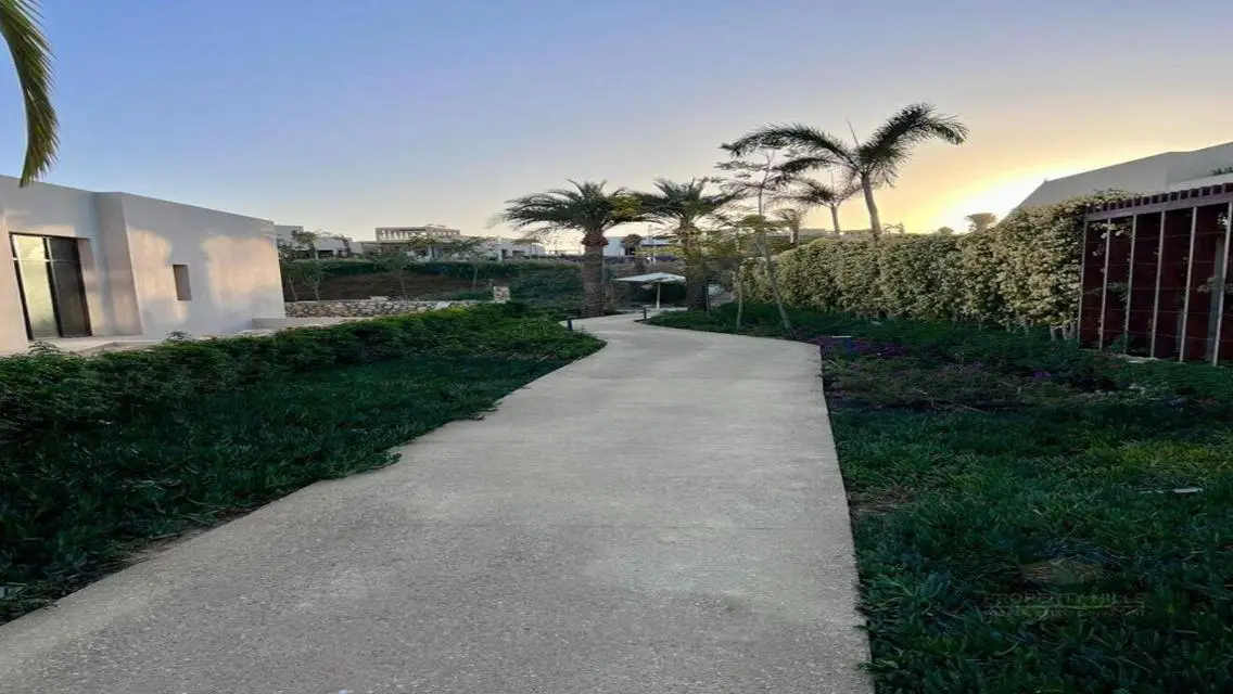 400m Villa near Mall of Egypt+2 million DP over 8y