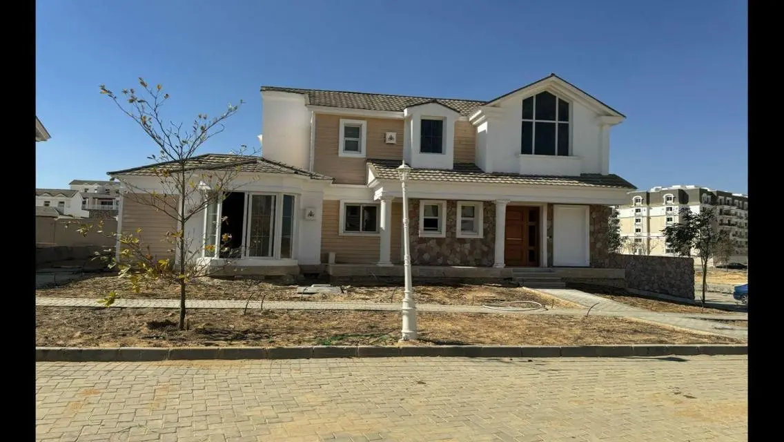 Stand alone for sale Mv park prime location