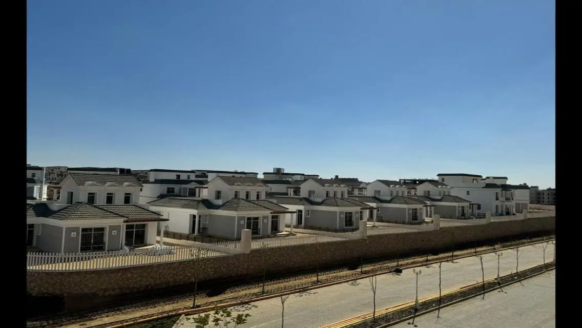 Stand alone for sale Mv park prime location