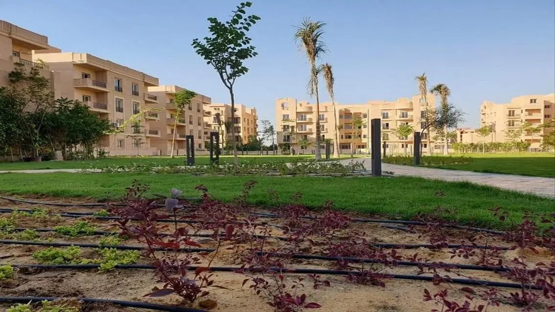 شقة فاخرة للبيع في مدينة أكتوبر - 10,800,000 جنيه