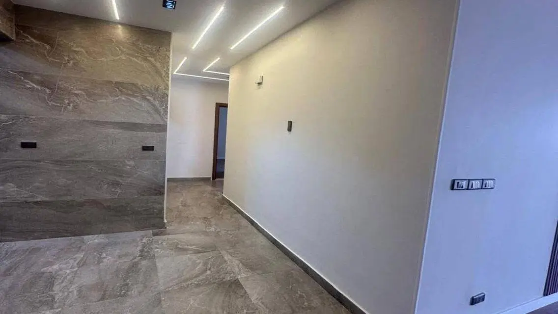 شقة فاخرة للبيع بمدينتي فيB8 اميز مراحل مدينتي