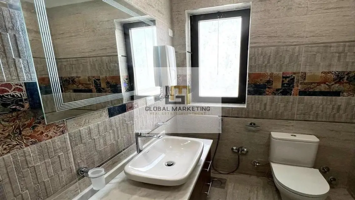 Luxury Furnished Apartment - for rent in Lake View