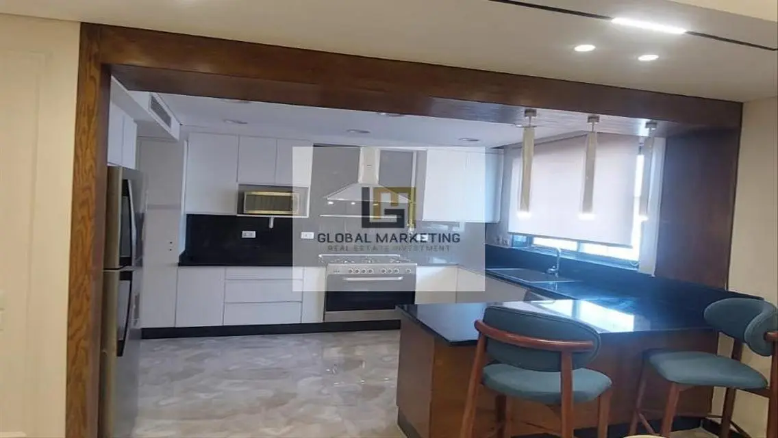 Furnished Penthouse - Private Pool - Lake View