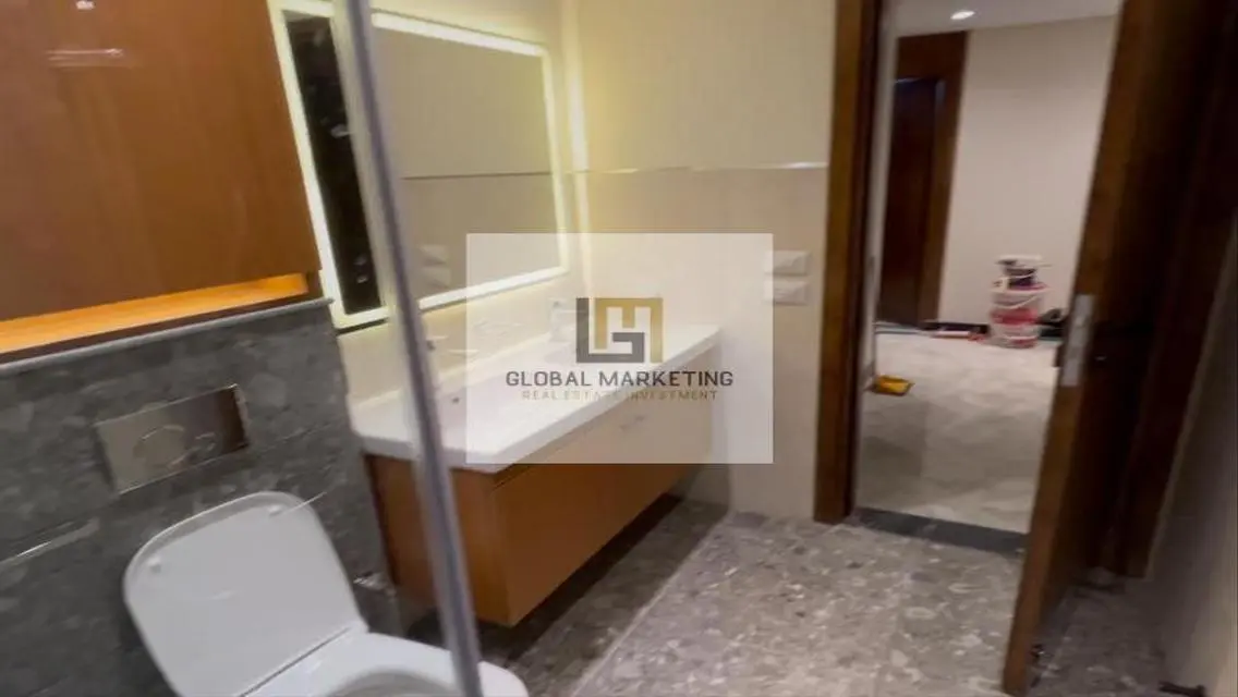 Furnished Penthouse - Private Pool - Lake View
