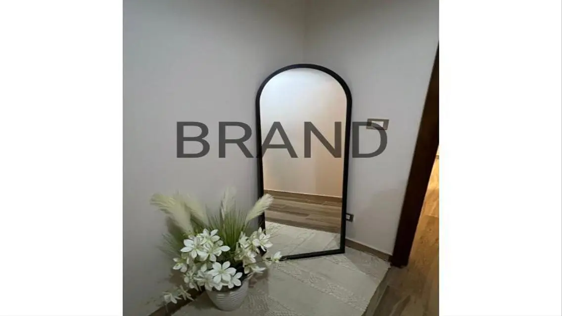 A fully furnished 2-bedroom apartment  In  Eastown