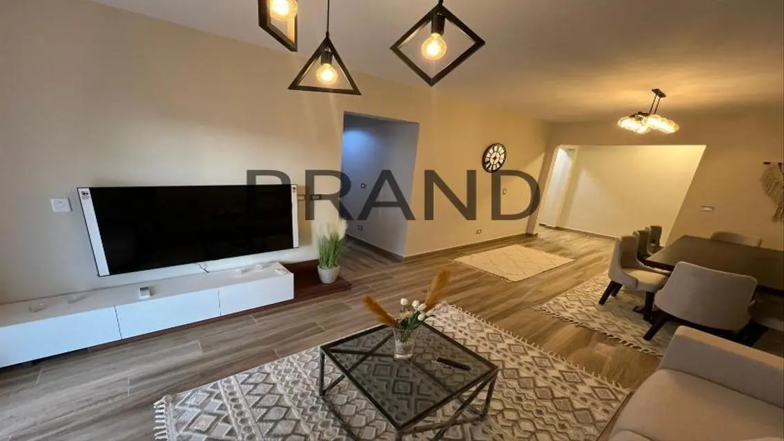 A fully furnished 2-bedroom apartment  In  Eastown