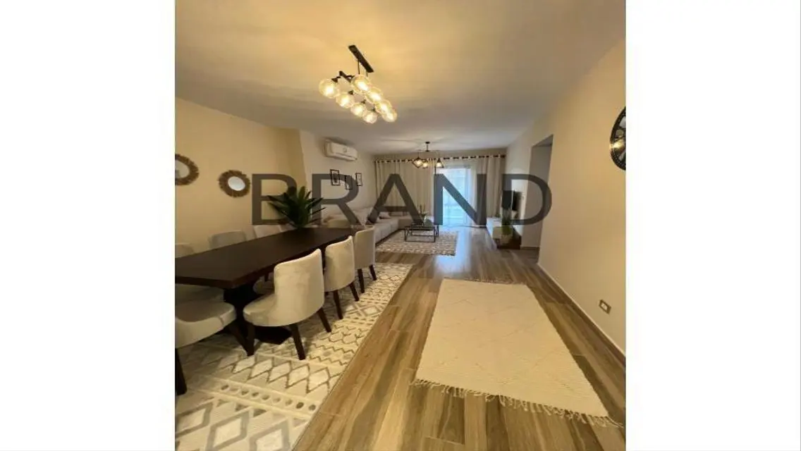 A fully furnished 2-bedroom apartment  In  Eastown