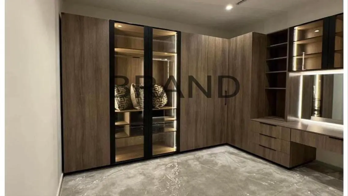 Luxurious studio first occupancy fully furnishing