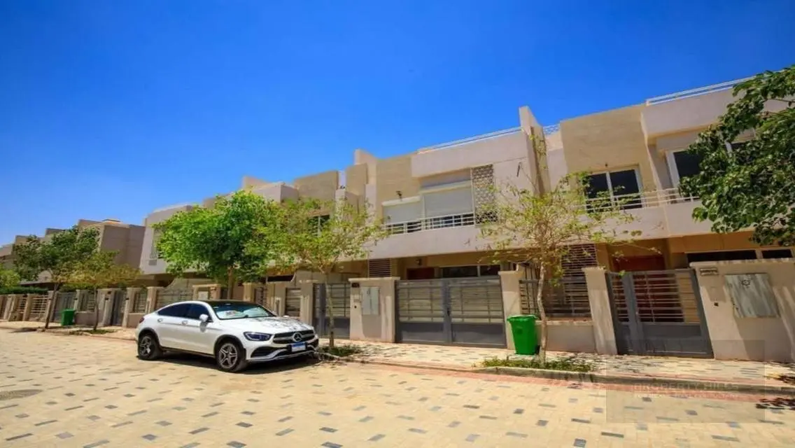 فيلا متشطبه بالشيخ زايد جاهزة للسكن بسعر مميز