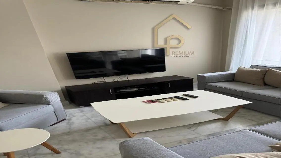 Luxury Apartment in Beverly Hills