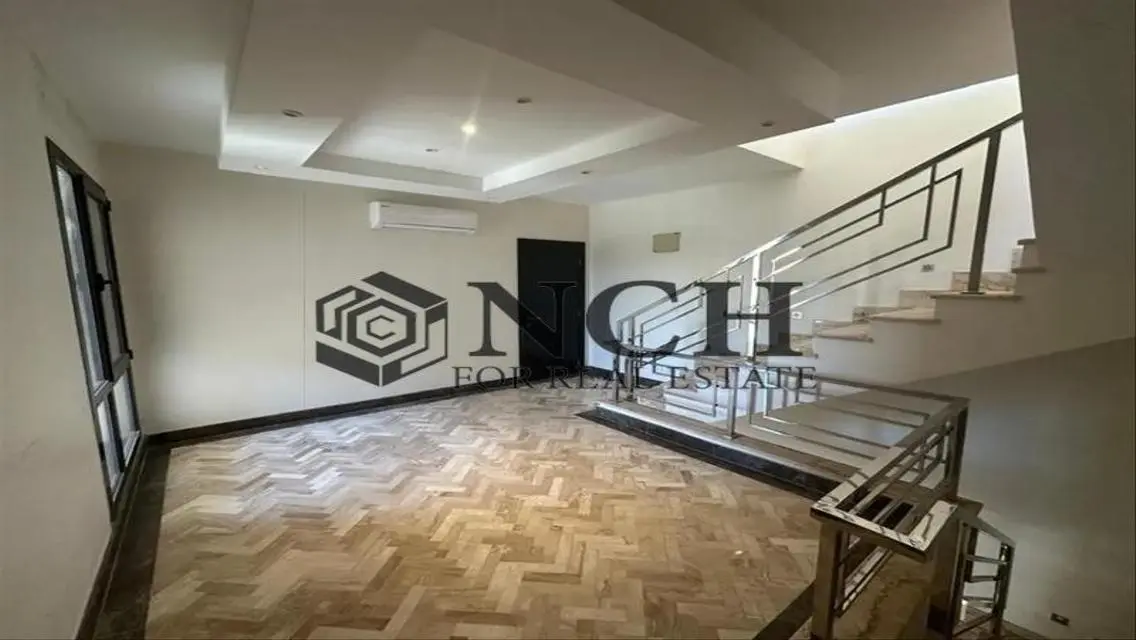 TRIPLEX 320M 4 BED FOR RENT, KITCHEN+APP AND ACS