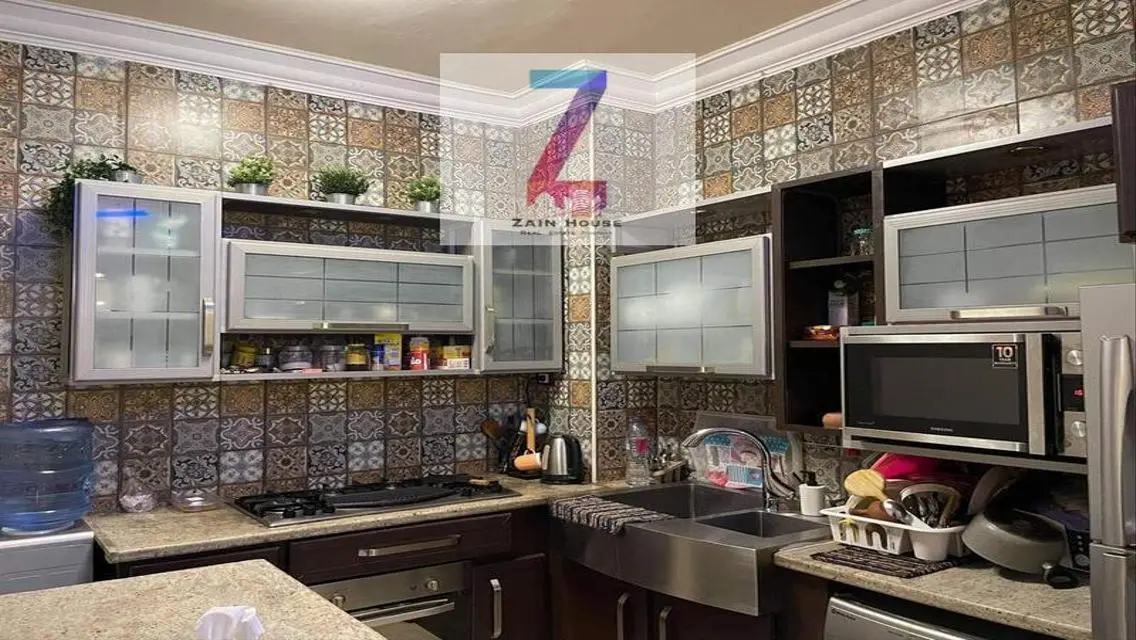 Ground floor with furnished garden is furnished
