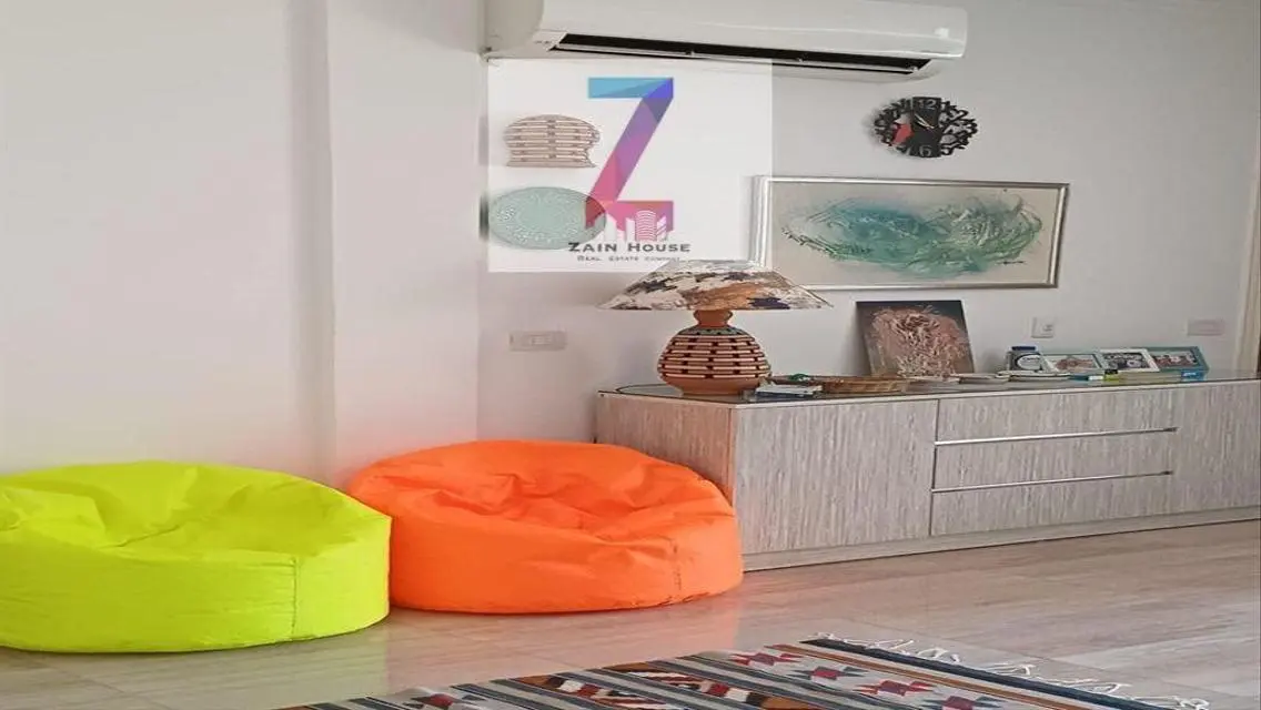 Ground floor with a modern furnished garden, fully