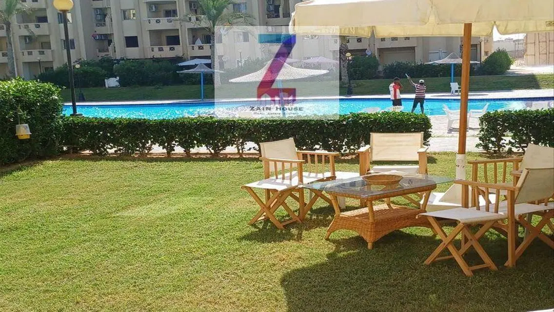 Ground floor with a modern furnished garden, fully