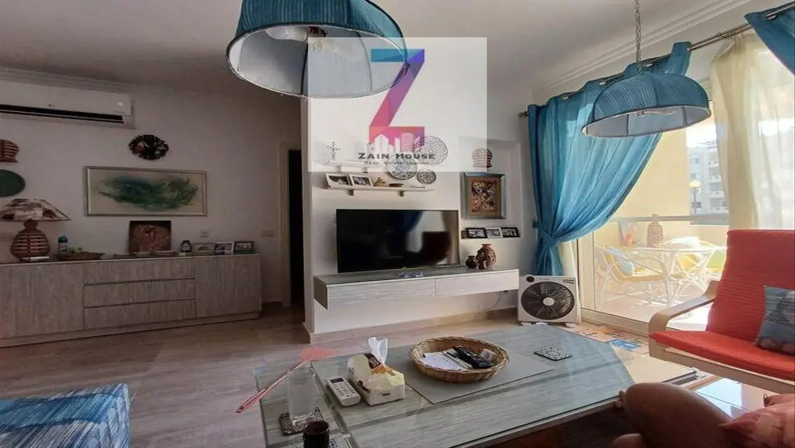 Ground floor with a modern furnished garden, fully
