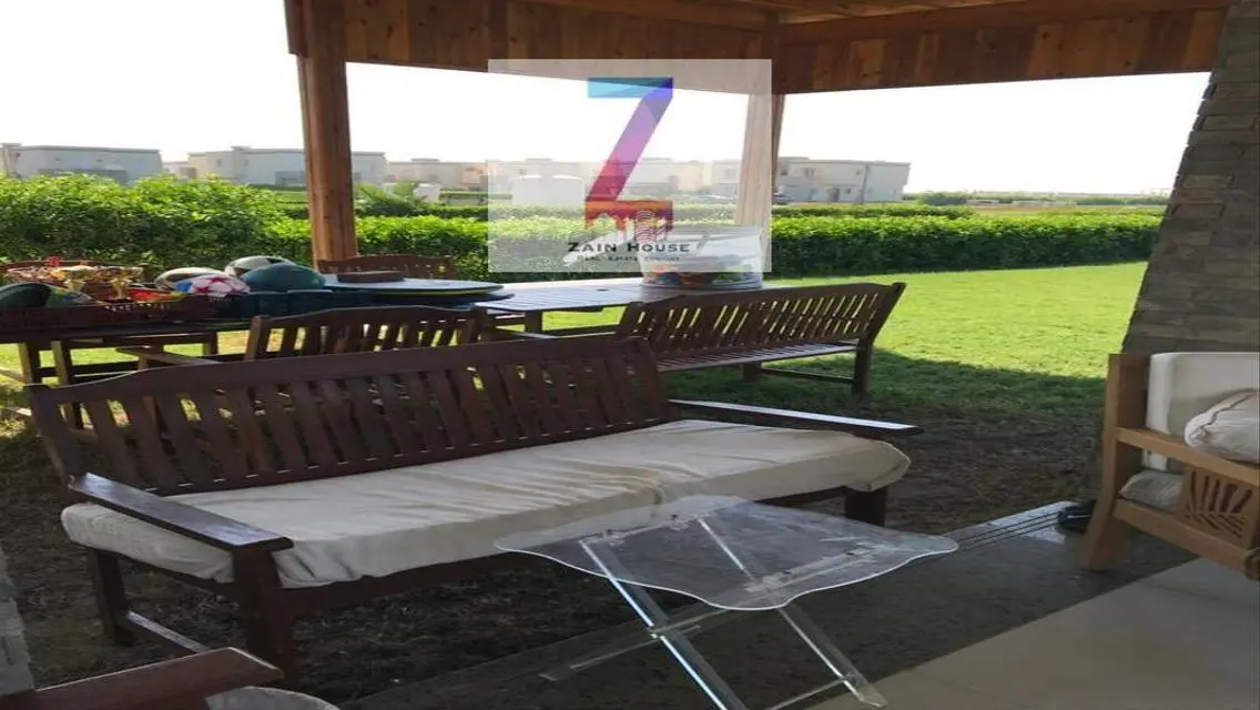 Luxury Property with Spacious Balcony