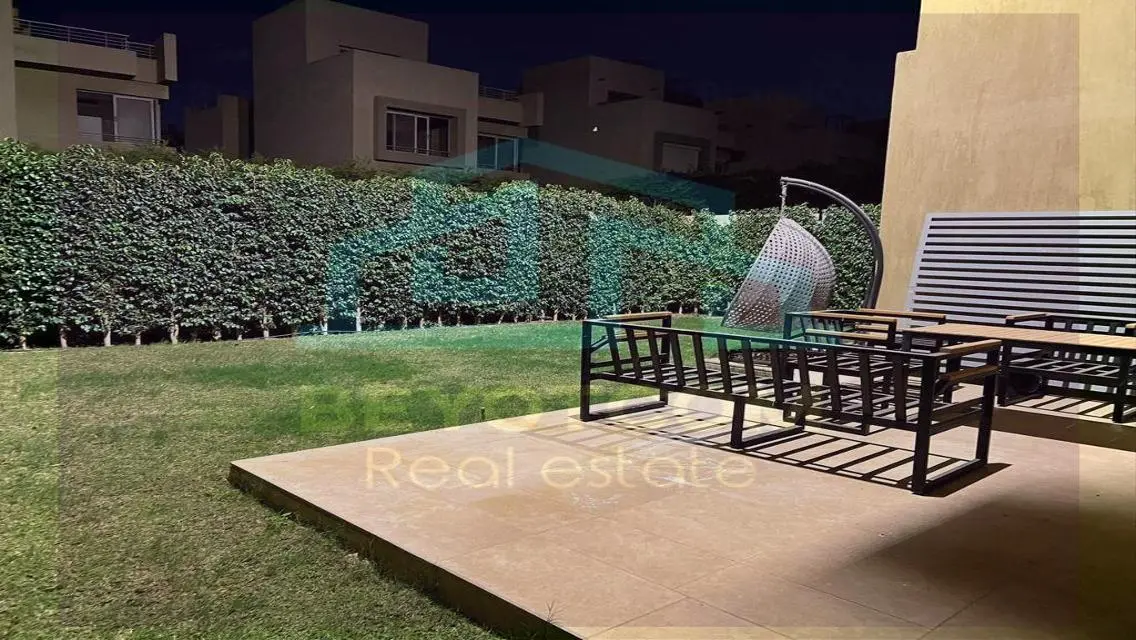 فيلا فاخرة للبيع بمساحة واسعة وإطلالات ساحرة