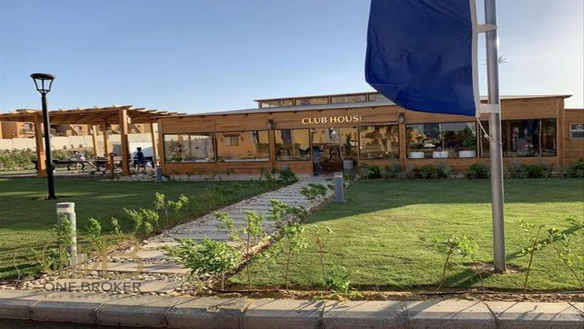 فيلا فاخرة بإطلالة جبلية في العين السخنة
