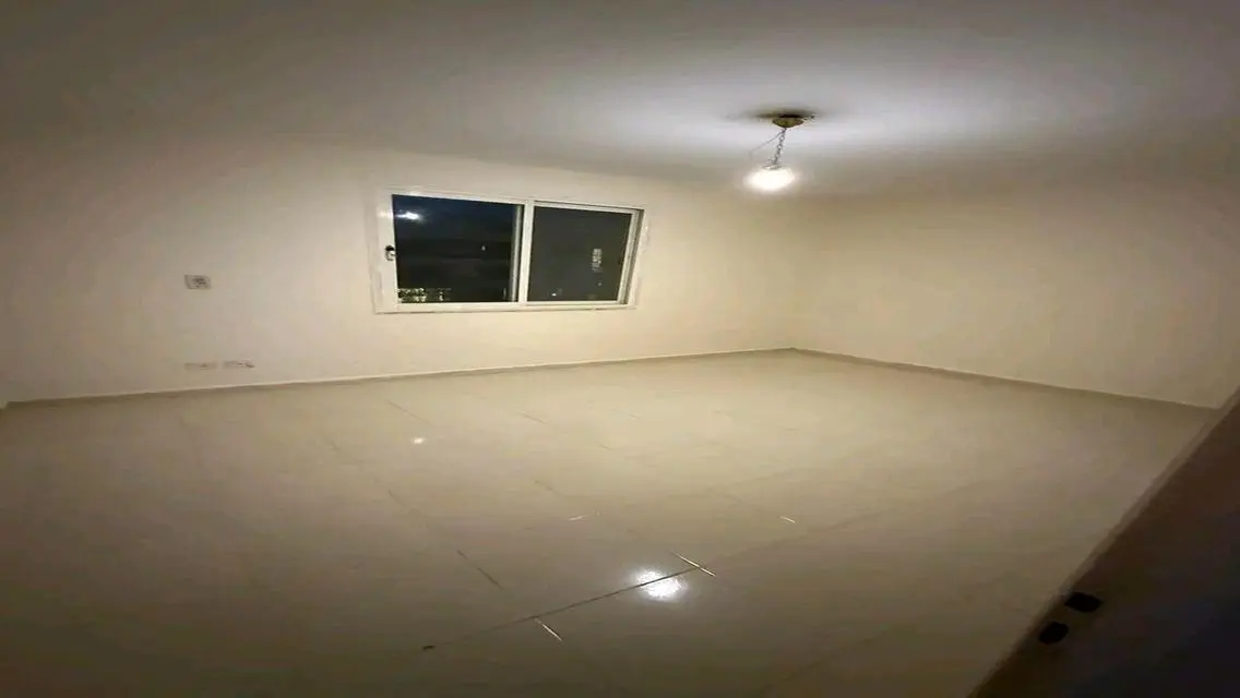 شقة فاخرة للإيجار بـ22000 جنيه