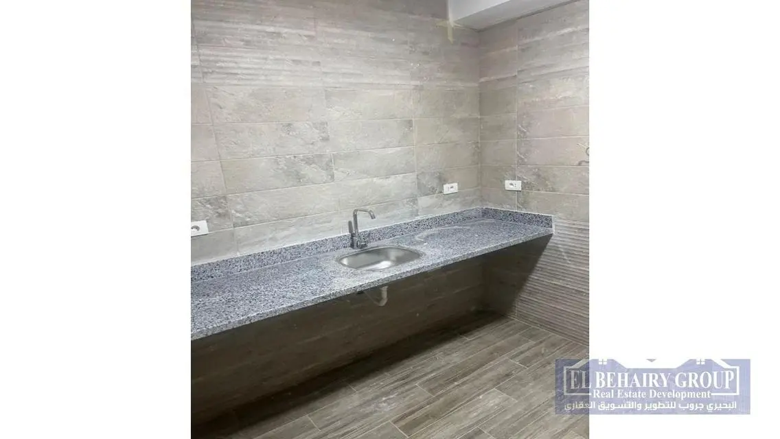 Stunning Apartment for Rent in Golden Square