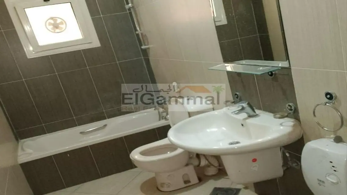 Luxurious Apartment with Spacious Private Garden