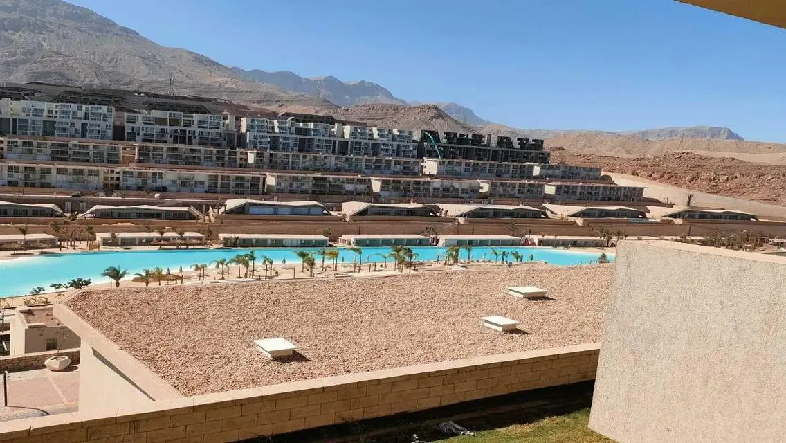 Luxury Apartment with 126 m² Space & Security Guard Overlooking a Main Landmark
