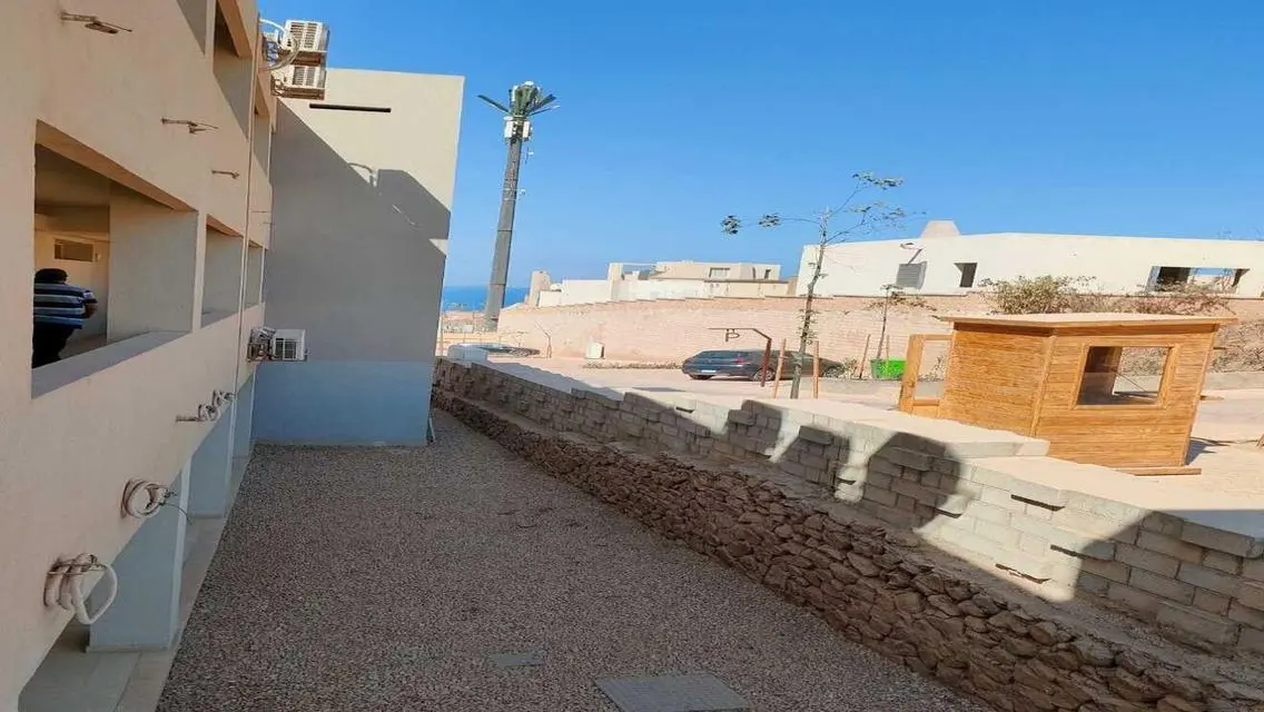 Luxury Apartment with 126 m² Space & Security Guard Overlooking a Main Landmark
