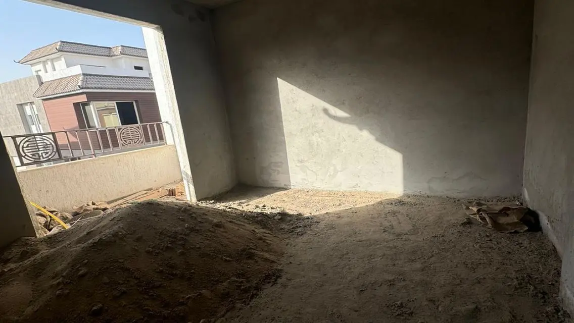 فيلا مميزة بمساحة 1000 متر للبيع