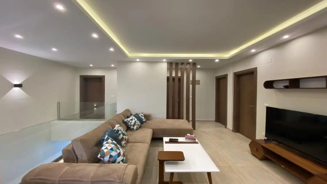Luxurious Villa for Sale with 600 sqm in Prime Location