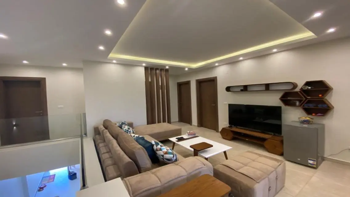 Luxurious Villa for Sale with 600 sqm in Prime Location