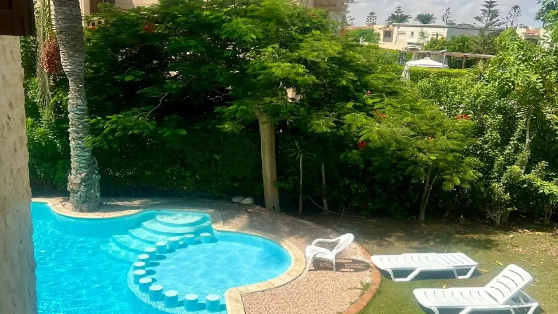 فيلا فاخرة بمساحة 250 متر في أرقى المناطق