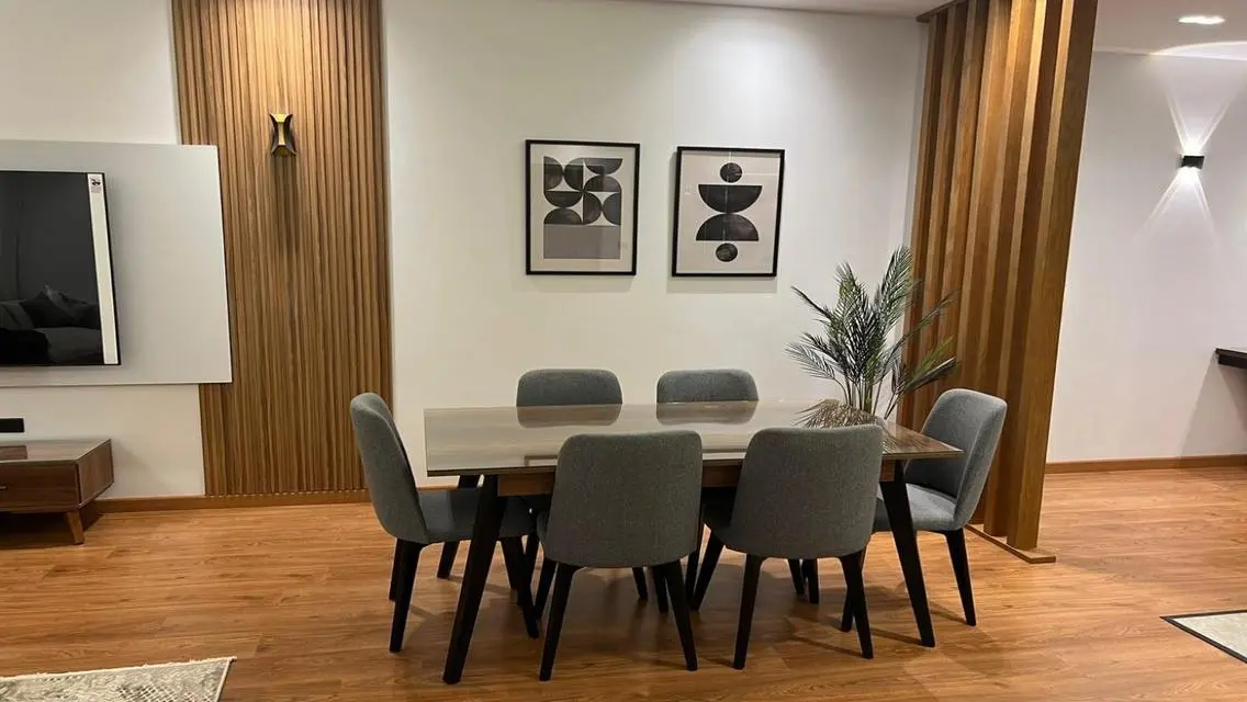 Stunning Lake View Apartment at an Attractive Price