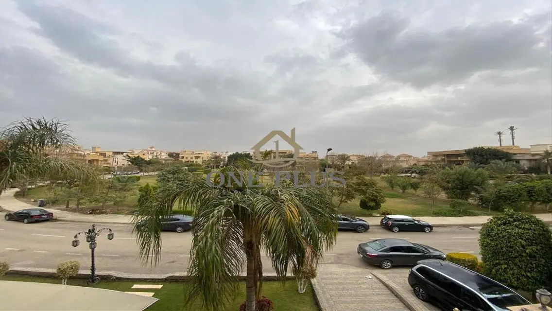 شقة فاخرة 3 غرف نوم للبيع بحي متميز