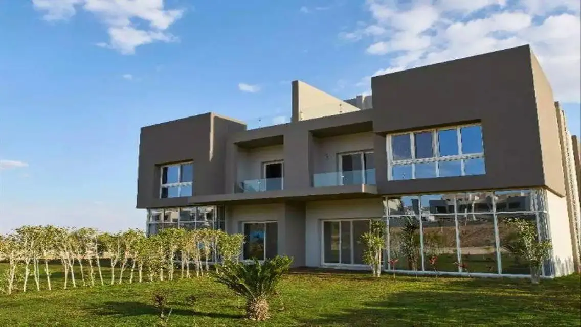 Luxury Villa for Sale in Dar Al-Shafa