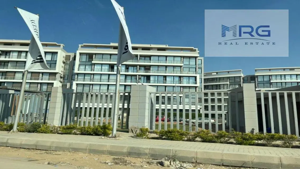 شقة فاخرة بإطلالة رائعة على بحيرات و معالم رئيسية