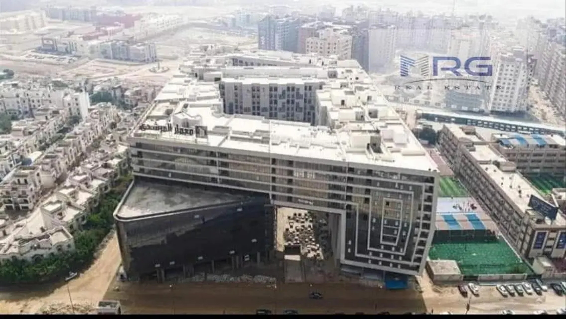 شقة فاخرة بتصميم حديث للبيع