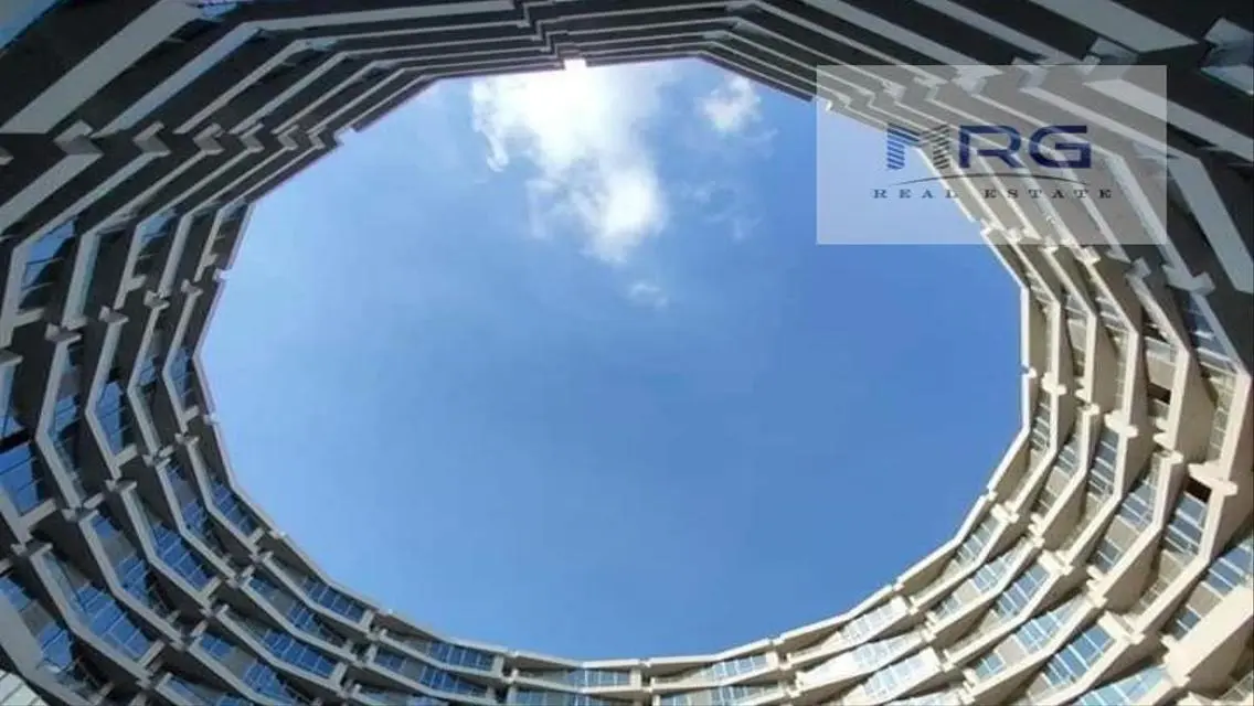 Luxurious 5-Bedroom Apartment in a Premium Project