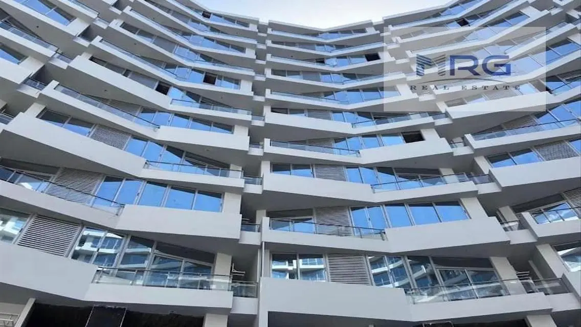 Luxury Apartment with Private Pool for Sale in MRG