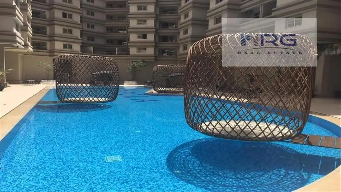 شقة فاخرة بأربع غرف مع مسبح خاص في م RG