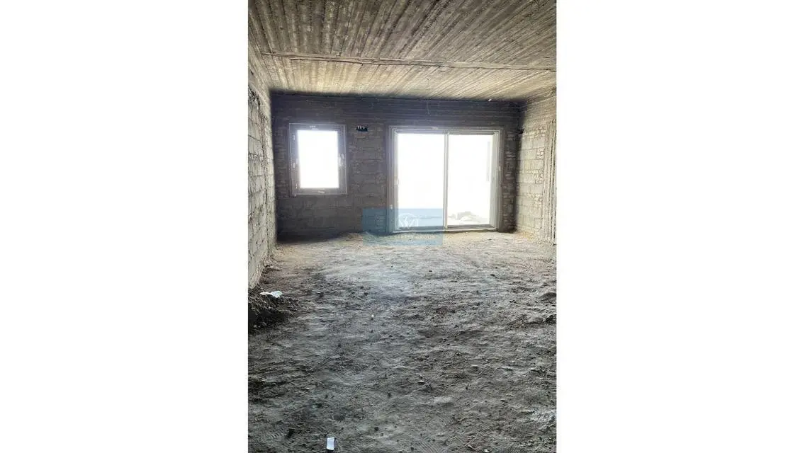 وحدة سكنية مميزة مع شرفة وحارس أمن