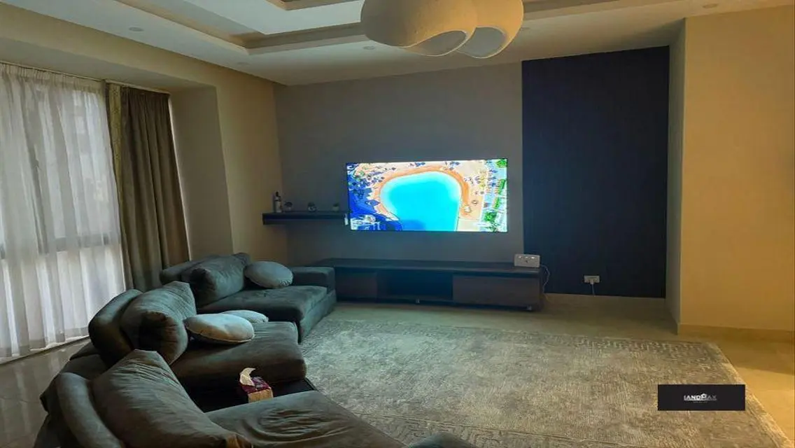 Luxury Apartment for Sale in East Town - 110000 EGP