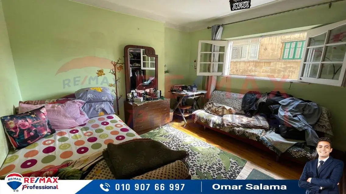 Luxury Apartment with 100 sqm Space Featuring a Balcony and Security Guard