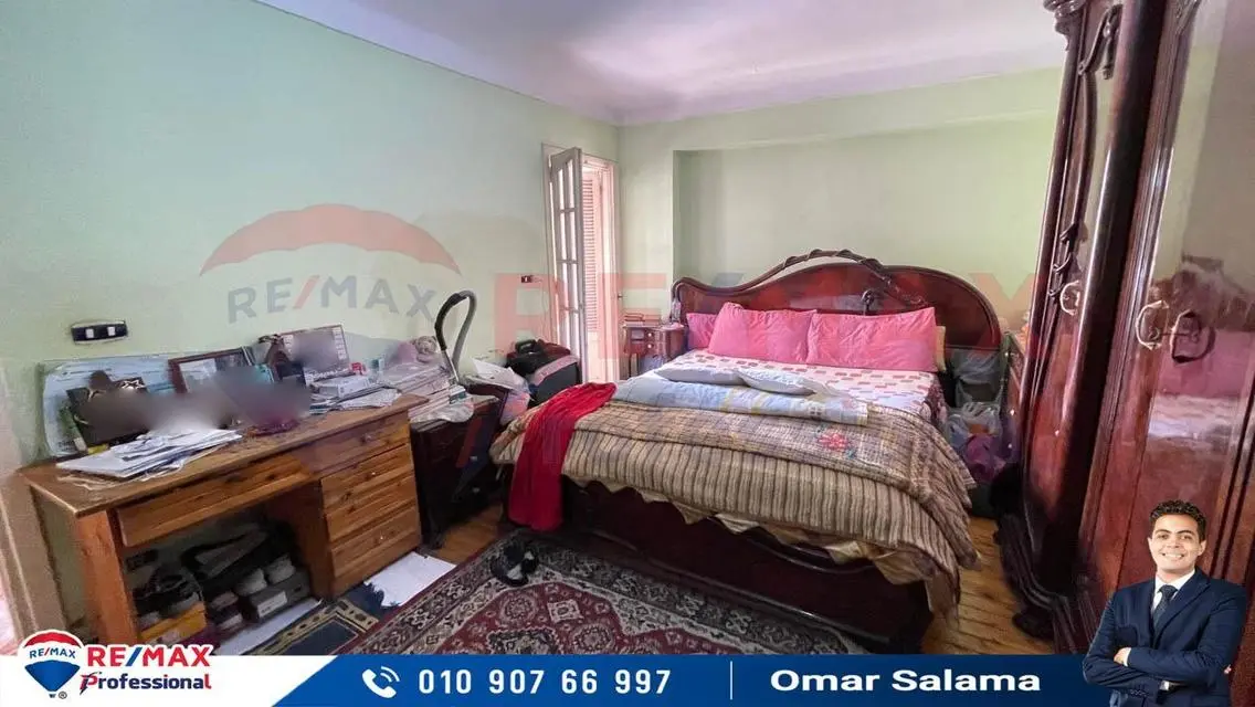 Luxury Apartment with 100 sqm Space Featuring a Balcony and Security Guard