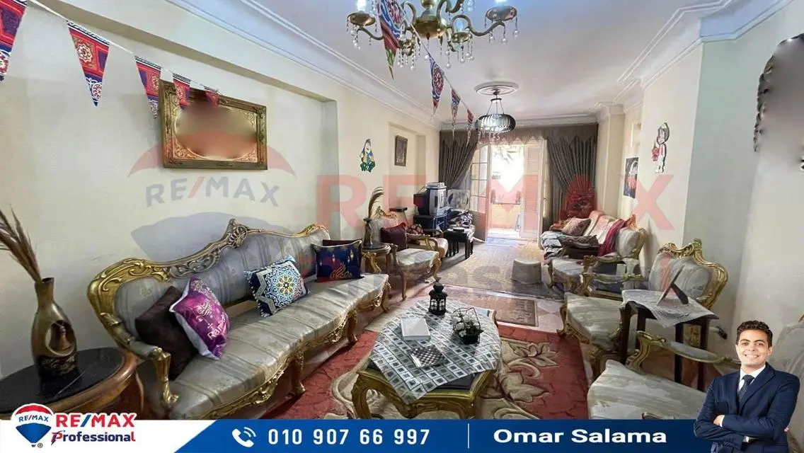 Luxury Apartment with 100 sqm Space Featuring a Balcony and Security Guard