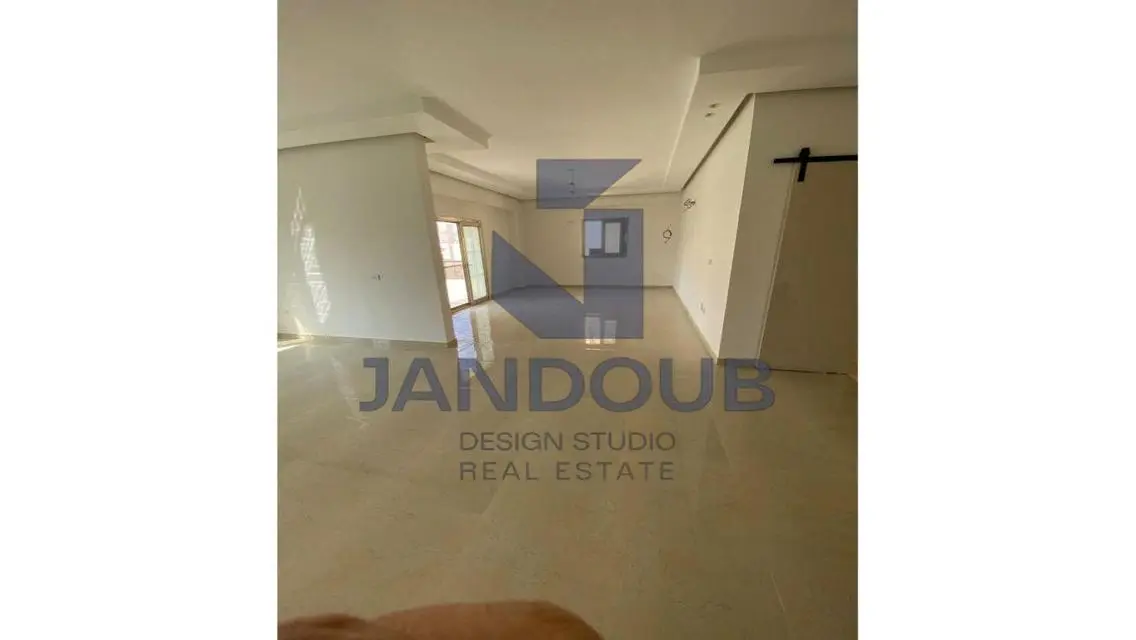 Stunning Apartment in Platinum at a Great Price